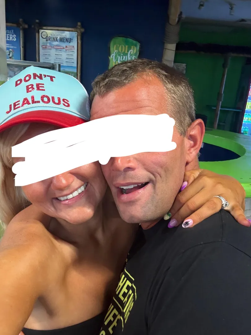 MF4F #Indiana, love watching hubby dump his seed in a sexy lady or share her with him if she’s bi posted by nymphojeanie