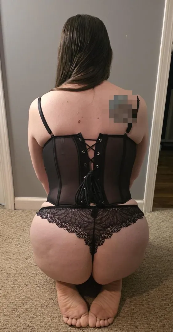 [MF4M] Knoxville - I'd love to be on my knees for you  posted by OpenToPlay865