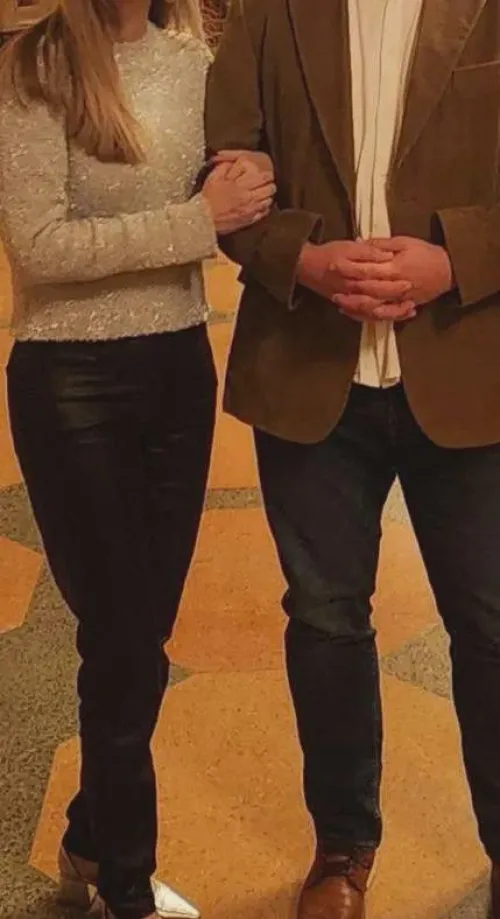 [MF4M] #knoxville - stag/vixen seeking hung gentleman by 865Cpl4Male