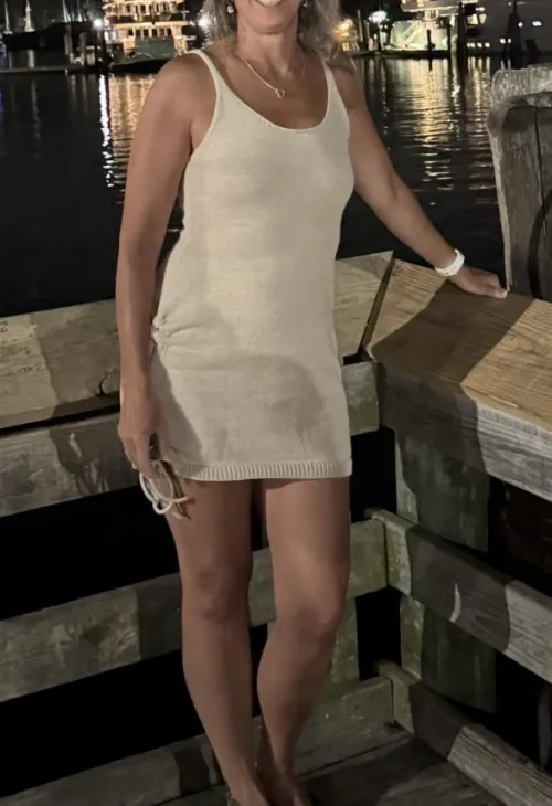 MF4M. Saturday the 23rd meet and greet. She is looking to have drinks with a few men and those that pique her interest she wants a small GB. Read link to post below or see the pinned post on our profile for single men. by hotwife750