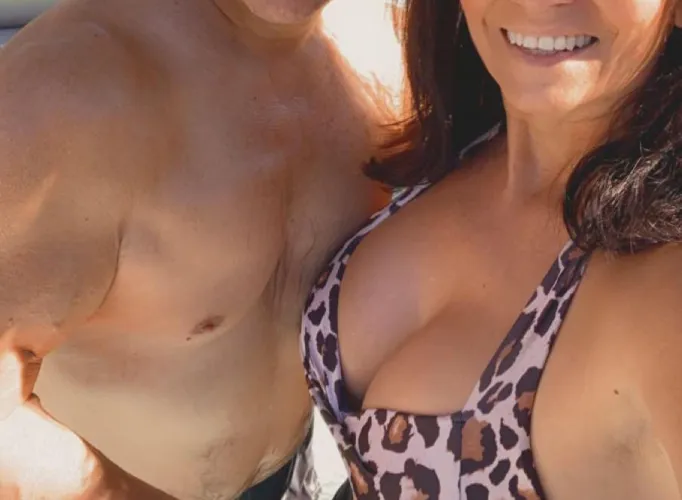 [MF4MF] Fit couple visiting soon. Love to pamper unicorns, n hot wives. Love to watch couples play and poss more. Open to select fit gents over 35. Will have nice DT balcony suite for play n pics. by Txcouple135