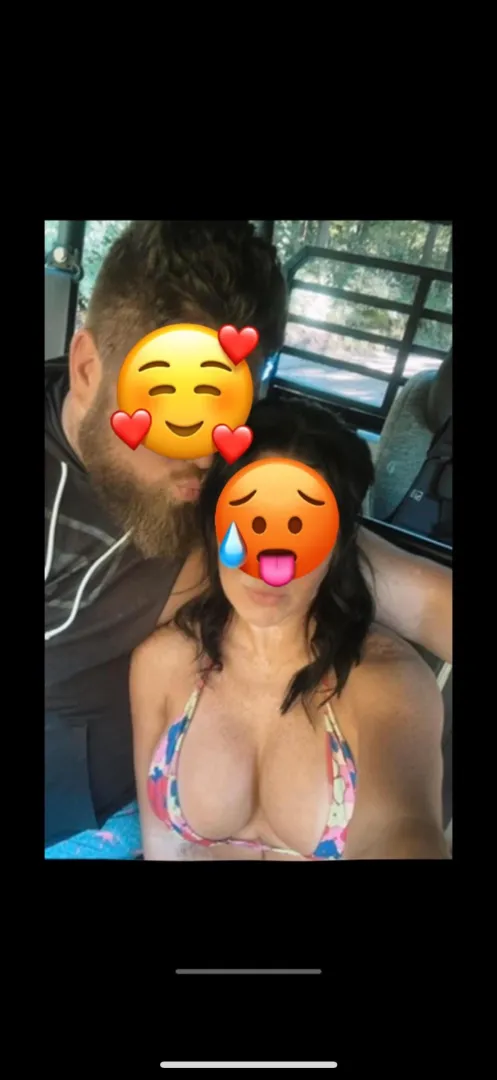 [MF4MF] near Tampa, late 30s looking for a couple with similar interest in 40s or 50s we love the beach, boating, outdoors and sports. Send us a dm posted by petitemilfXXX