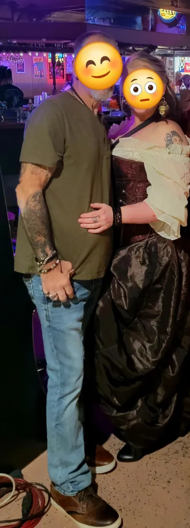 MF4MF or F.... READ POST..we are hosting NOW.. Fuck this rain lets stay dry .. mostly. .. the hot tub is 104° and under cover... posted by is2foru