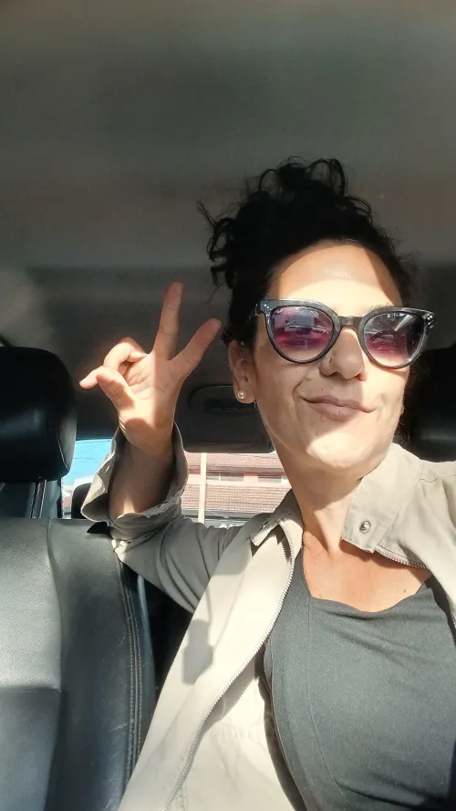 Mi hairbun y yo te deseamos feliz martes by LovelySkinnyFit