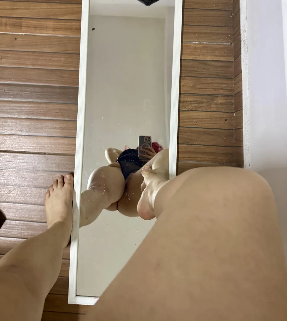 Mi trajes negros siempre me hacen sentir bien posted by TuLolaa