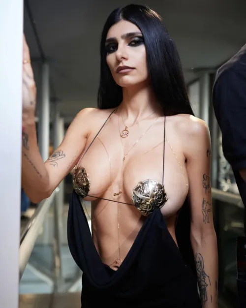 Mia Khalifa by kiveremrad