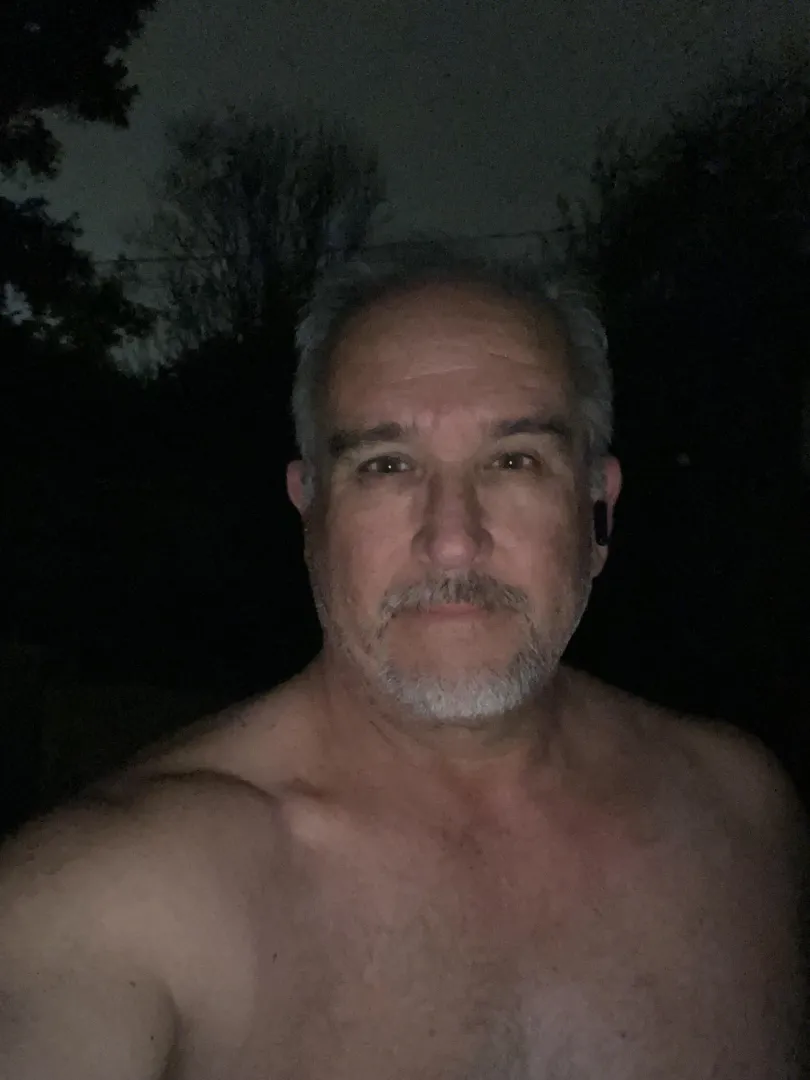 Midnight workout posted by Logical_Pipe_9554