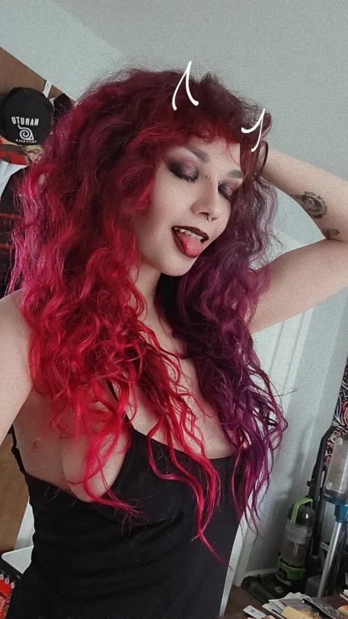 Midwestern gothic egirl  by maddyszyski66