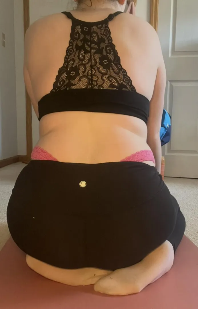 Might as well give a show when I’m working out posted by DrippingKitty69