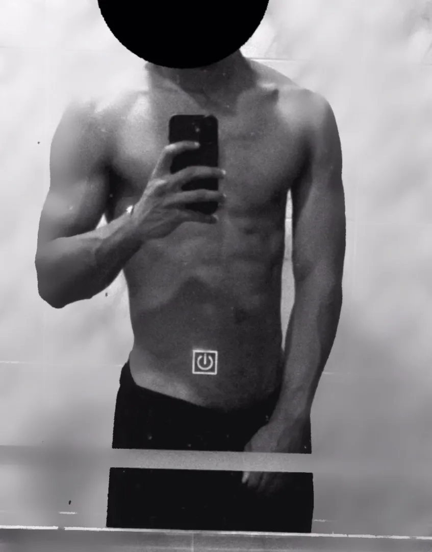 (M)ight not be biggest guy physically, but im blessed below  posted by Farrazio