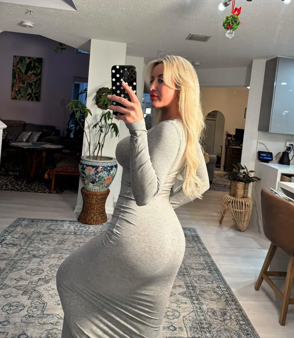 Might wear this on our first date posted by LibbyTxo