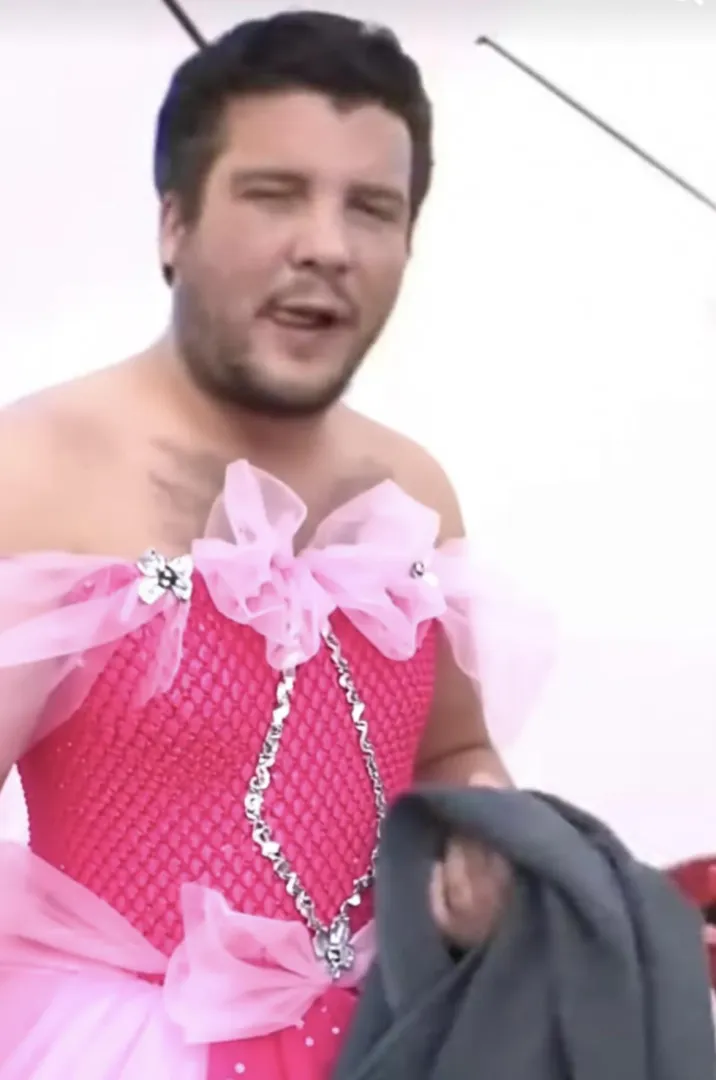 Mikaelstein should thank me for getting him and Jynx close again posted by throwaway-aaaggghhh