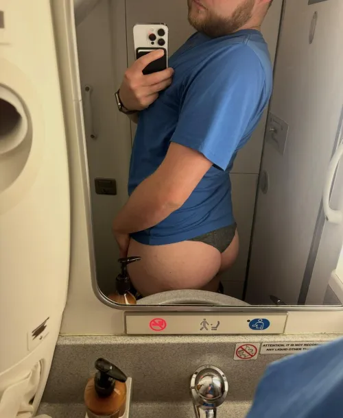 Mile-high booty by ToastedLasagna