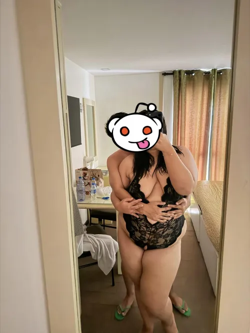 MILF looking for her next boy toy by jaesd08