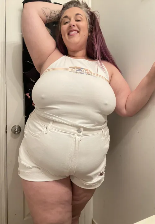 milf monday ft urs truly  by titzntequila