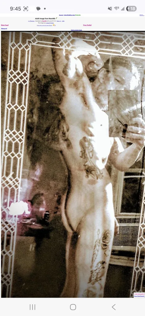 Mirror by YoBestFriend143