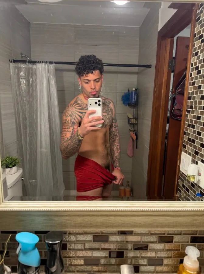 mirror caught me like this posted by theprmissile