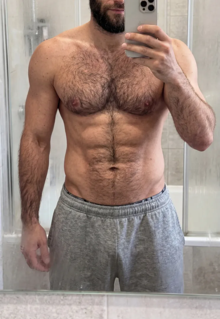 Mirror selfie from hell posted by Weak_Feed699