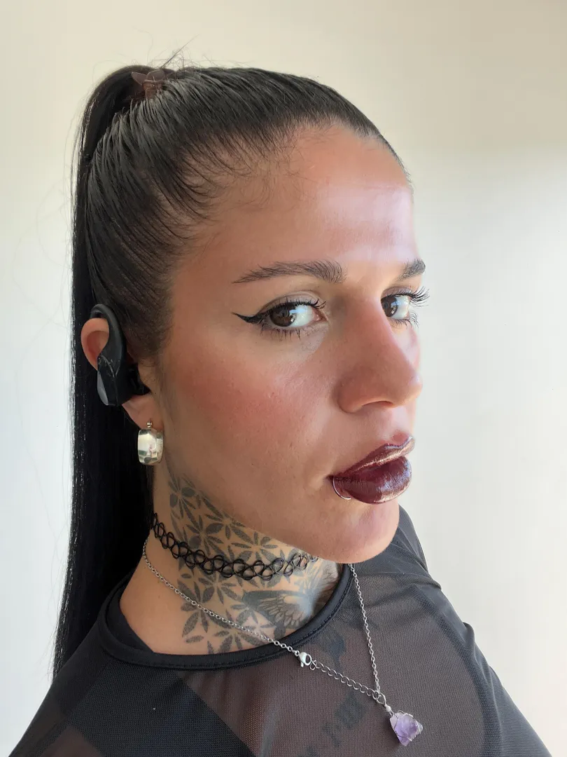 Mis labios oscuros podrían hipnotizarte posted by girlytattoo