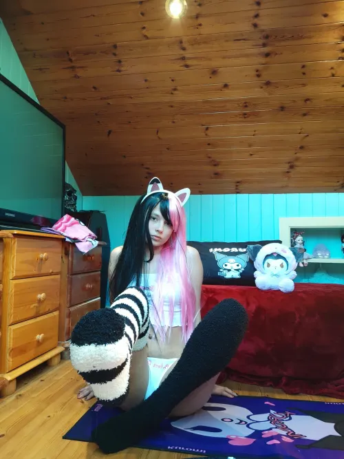 Mismatched fuzzies by Vixens-Destiny