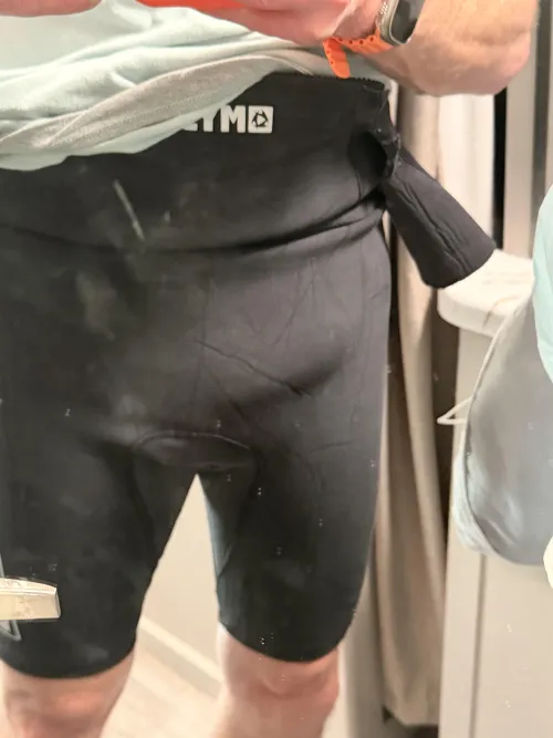 Missing the warm water by WastedLizard1969