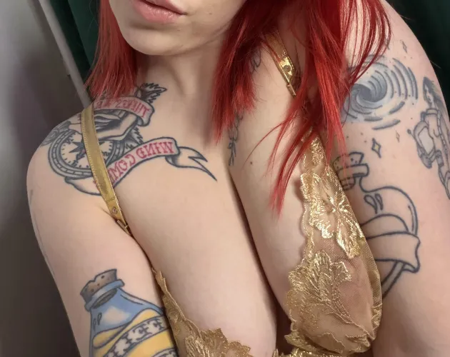 Mitäs veikkaat onks mul 65D vai 85C by Elegant-Register-634