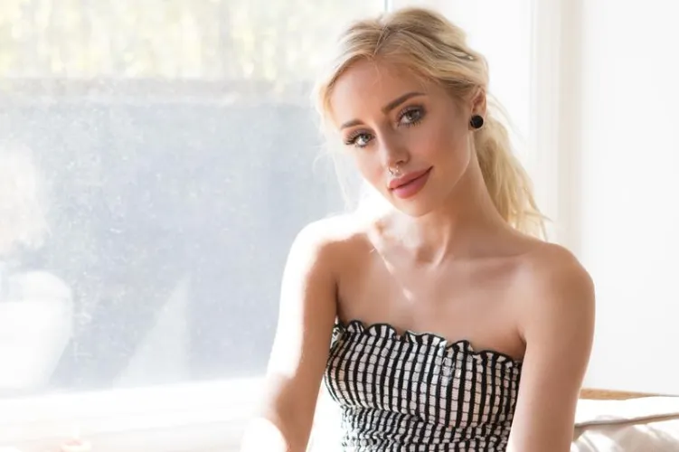 Modeling pics  by FoxTall8190