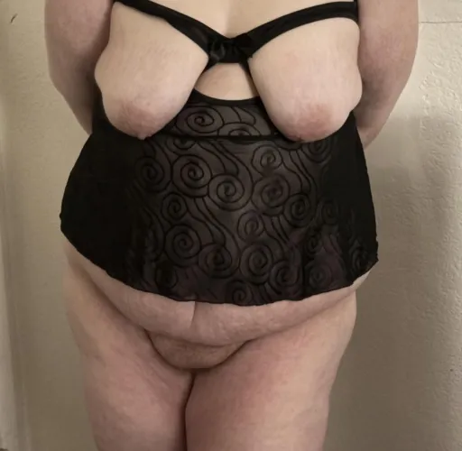 Mommy forgot her pants by JosiexoBby