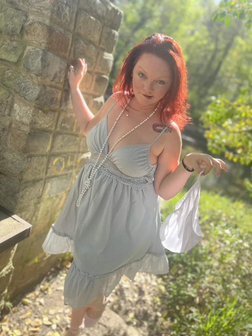 Mommy took her panties off posted by toomanydawncollins