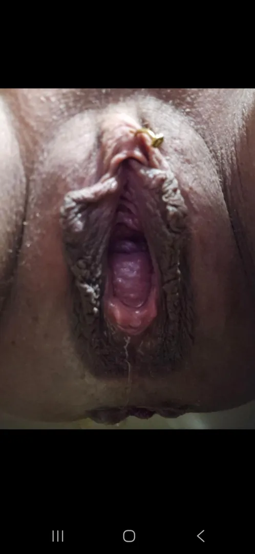 Mommy's big bucket pussy gaping 29f posted by Nearby-Beginning-267