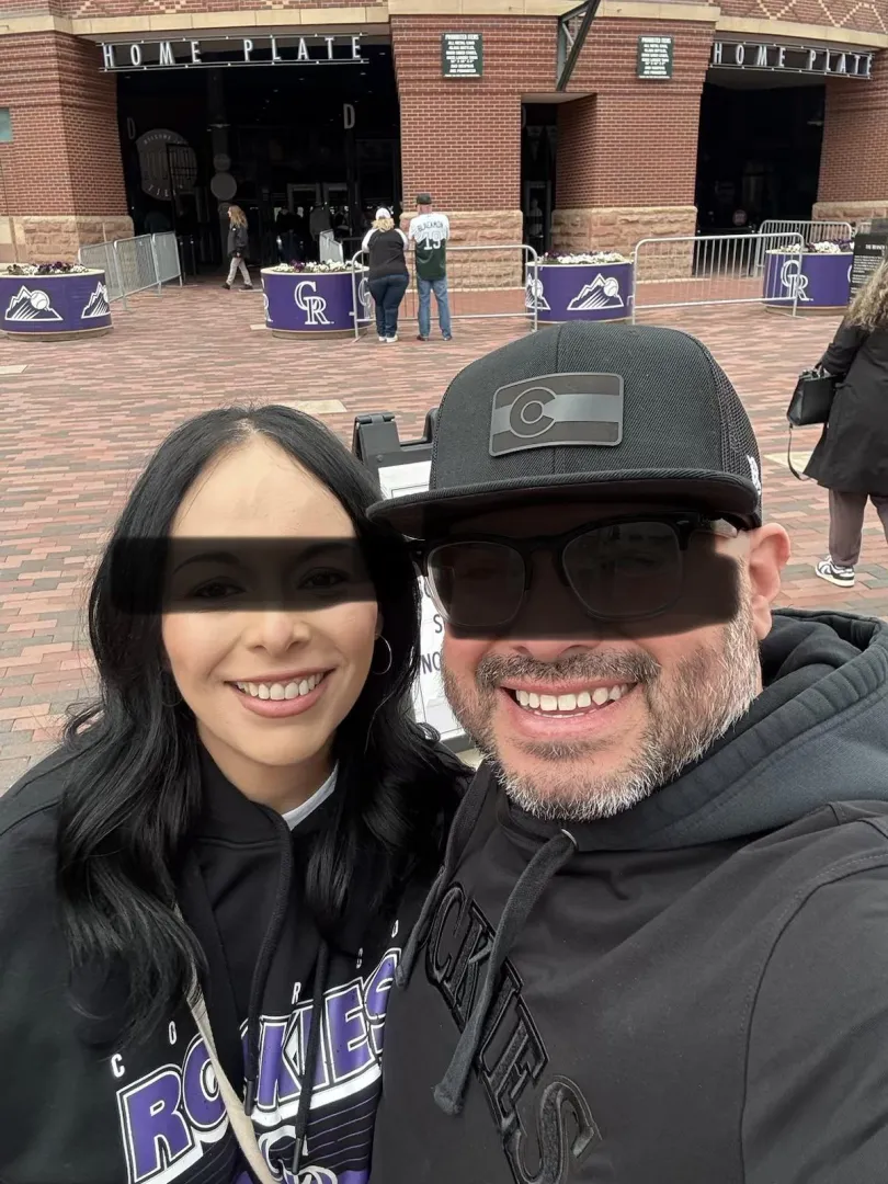 Mon Chalet Saturday posted by slittleslut