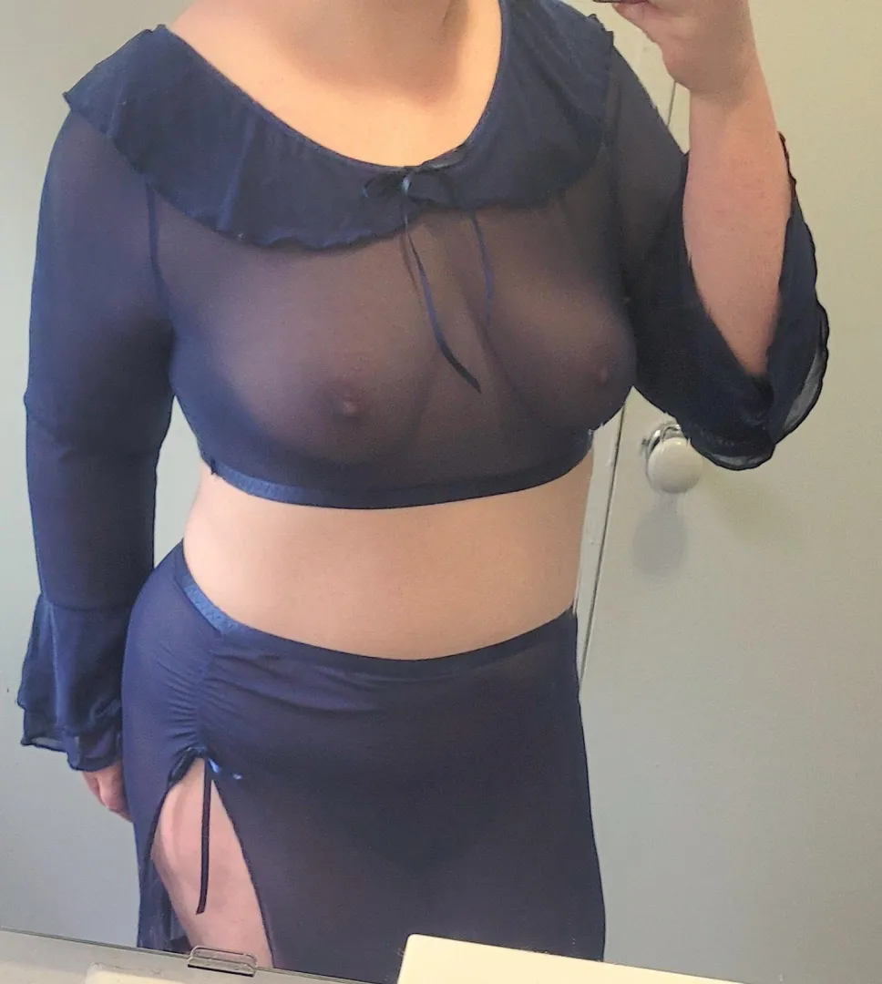 Monday blue boobs > Monday blues posted by microwave_jenny_