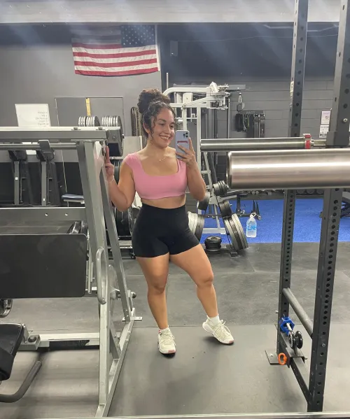 Monday but happy by Maya-yumil