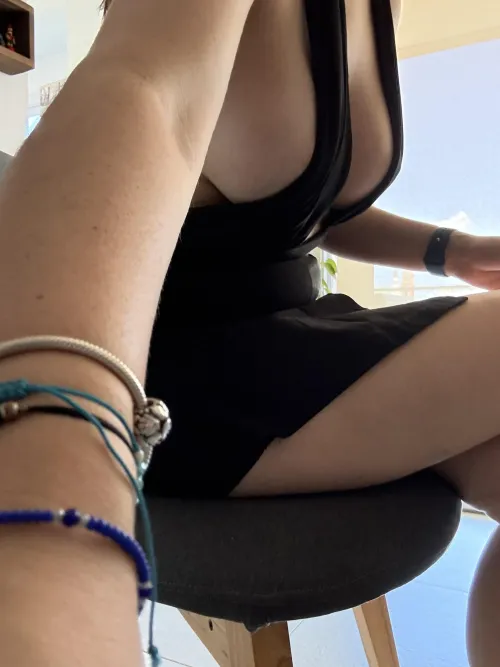 monday sideboob by cat22loove