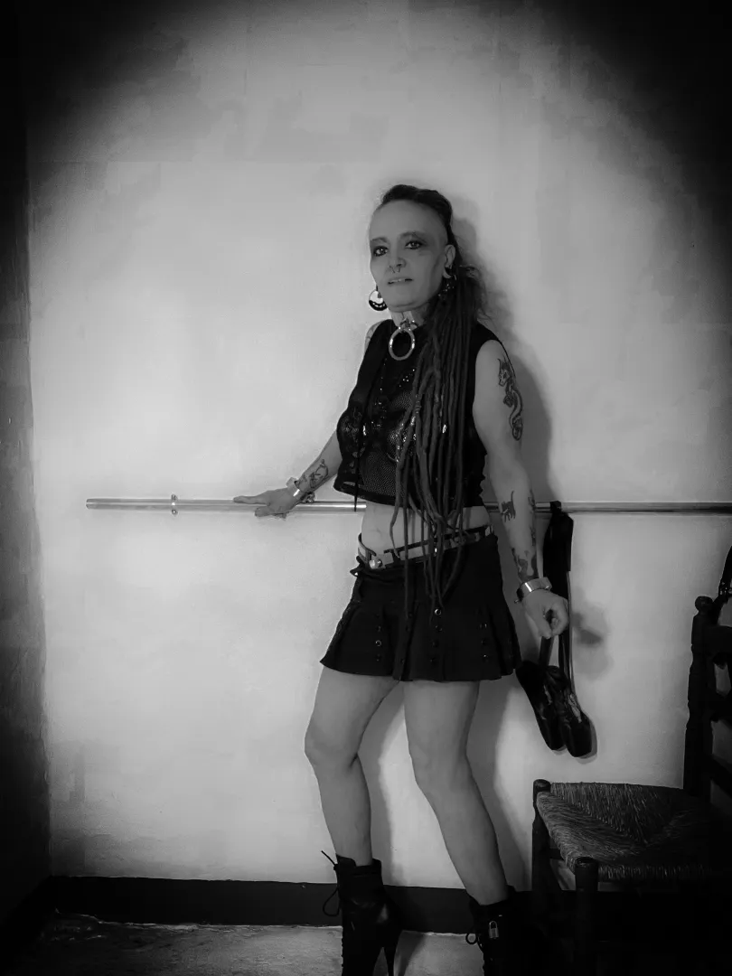 Monochrome discipline.The higher the heel,the closer to dominance. My ballet boots never miss. posted by MissNekotied