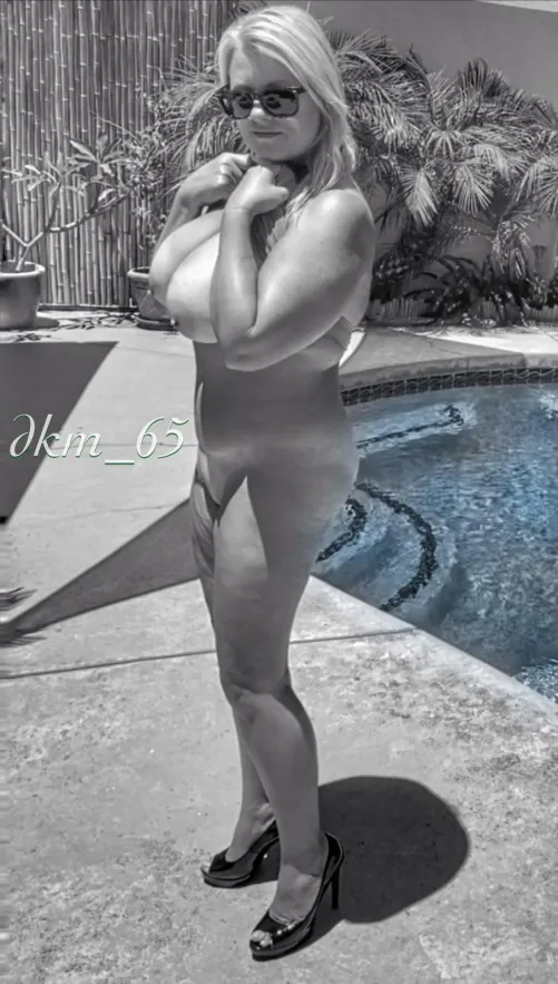 Monochrome Monday by dkm_65