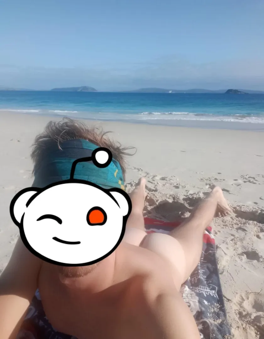 Mooning in Australia posted by SC-jacksonxxxiii