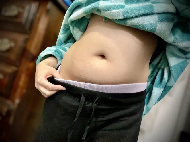 Morning belly button. by GoddessOlive_