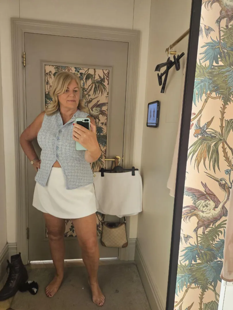 Morning early go out posted by classycassandrauk