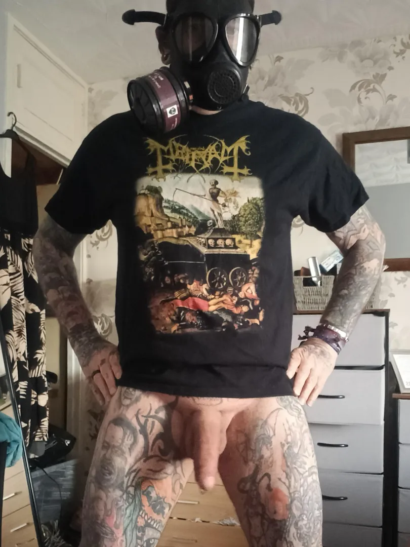 Morning metalheads posted by bi-older-guy