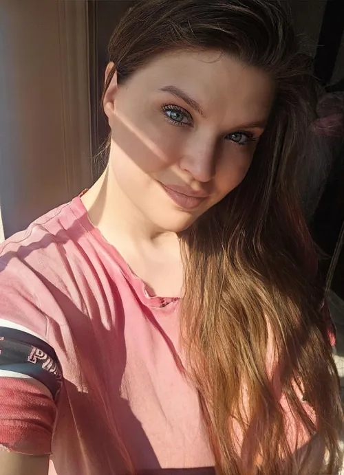 Morning sun is so radiant ♡ by ElinahReign33