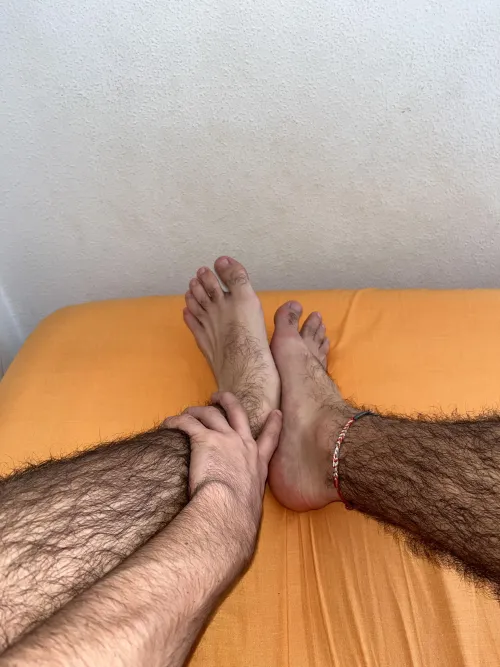 Morning treats... ☕️ wanna come and help me wake up?  by feettxer