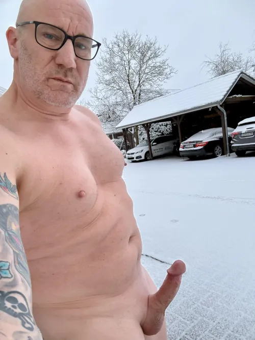 Morning wood at my frontdoor for my neighbours by RayExHiB