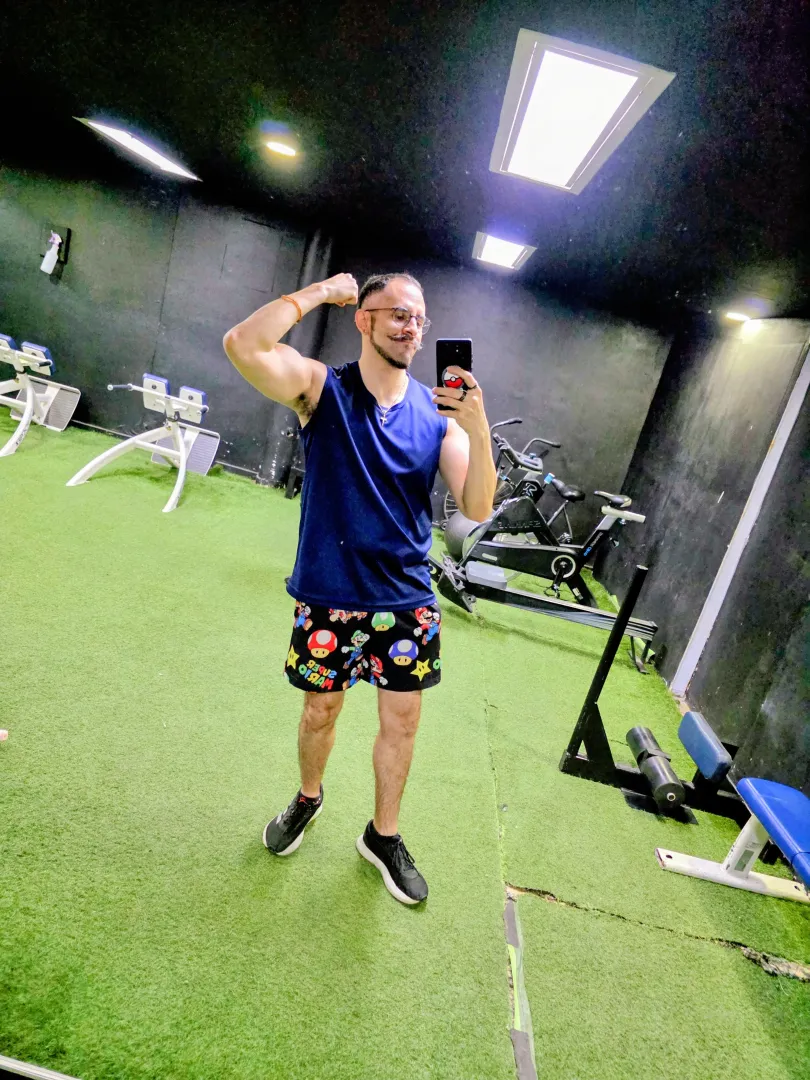 Moustache is moustaching  posted by RevilZJob