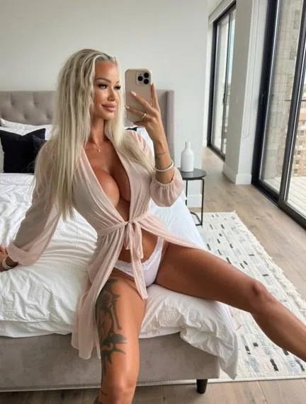 My 1200 cc boobs just sit so nice posted by Sunkissedbabesxo