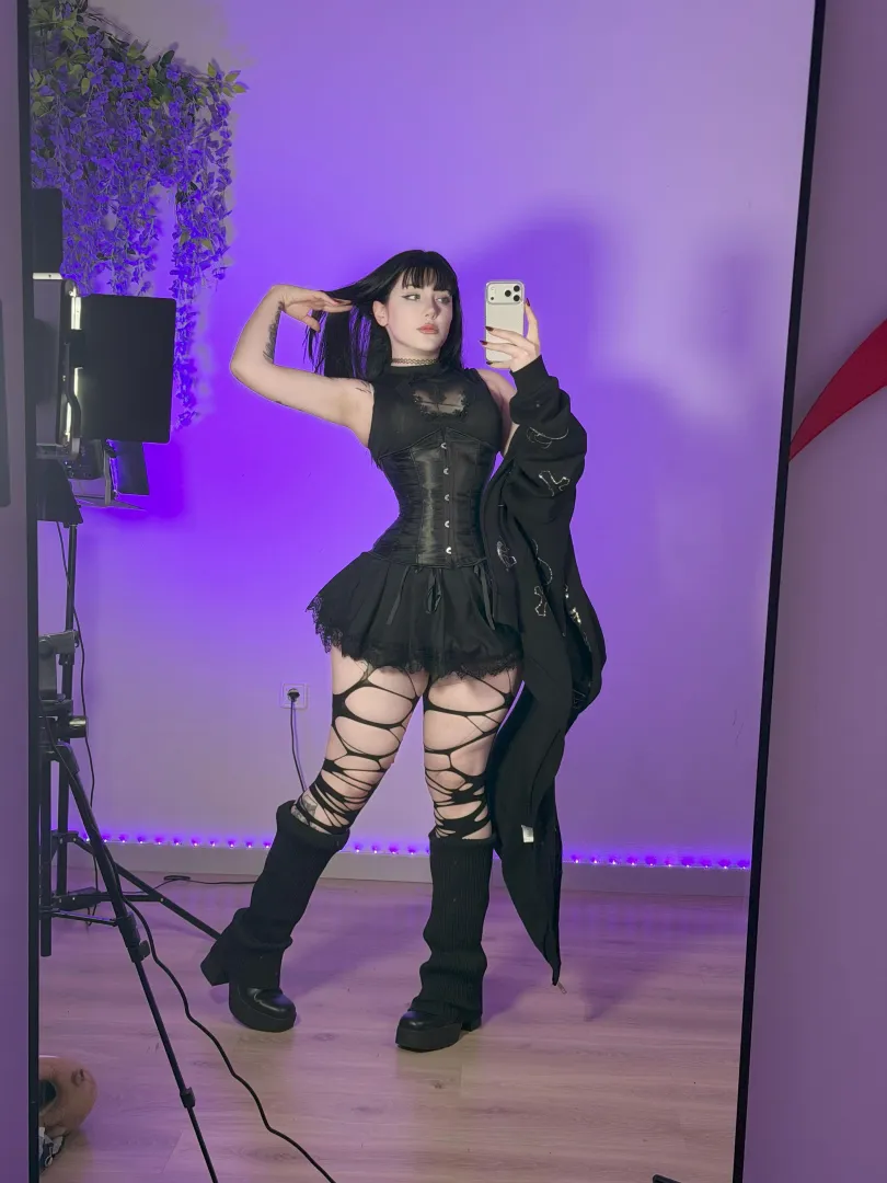 My application to be your main and only babe posted by VelvetKisssy