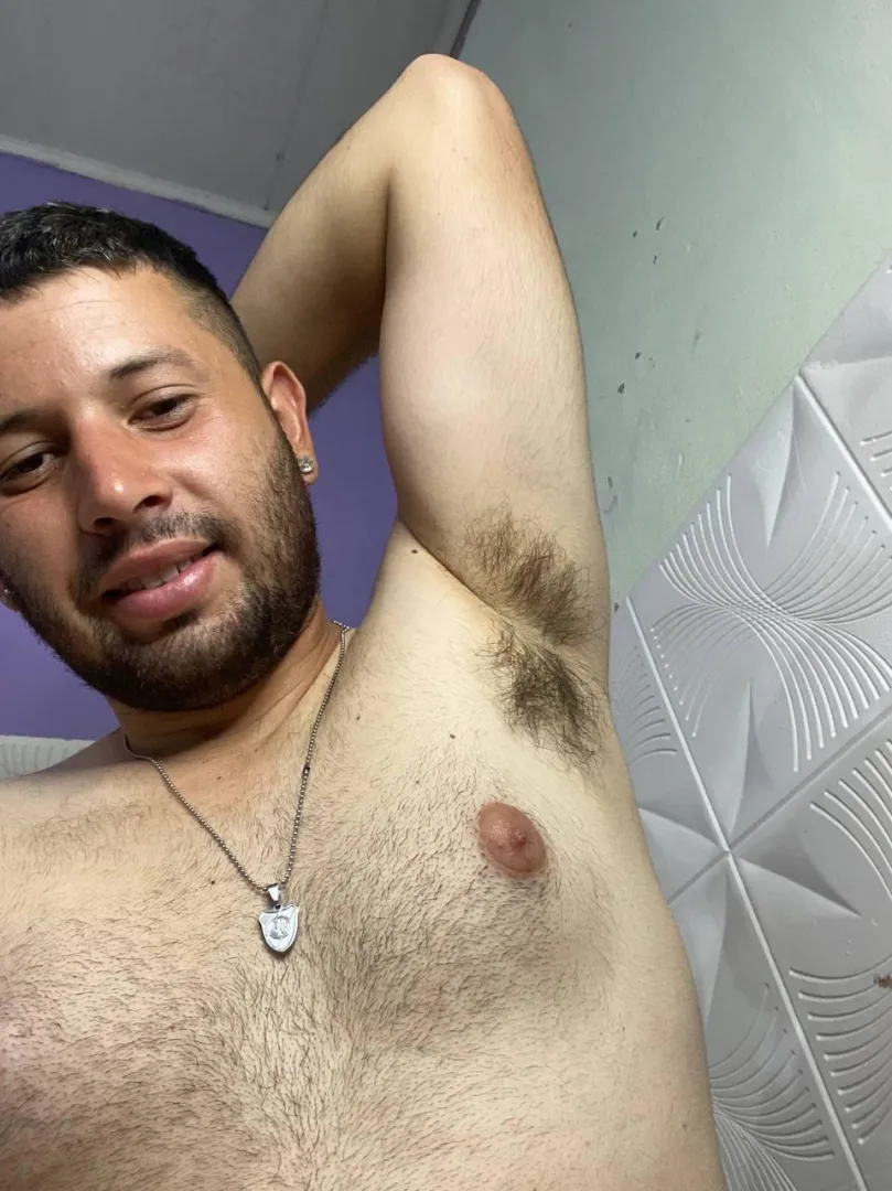 My armpits smell really good after working out posted by maxifetish