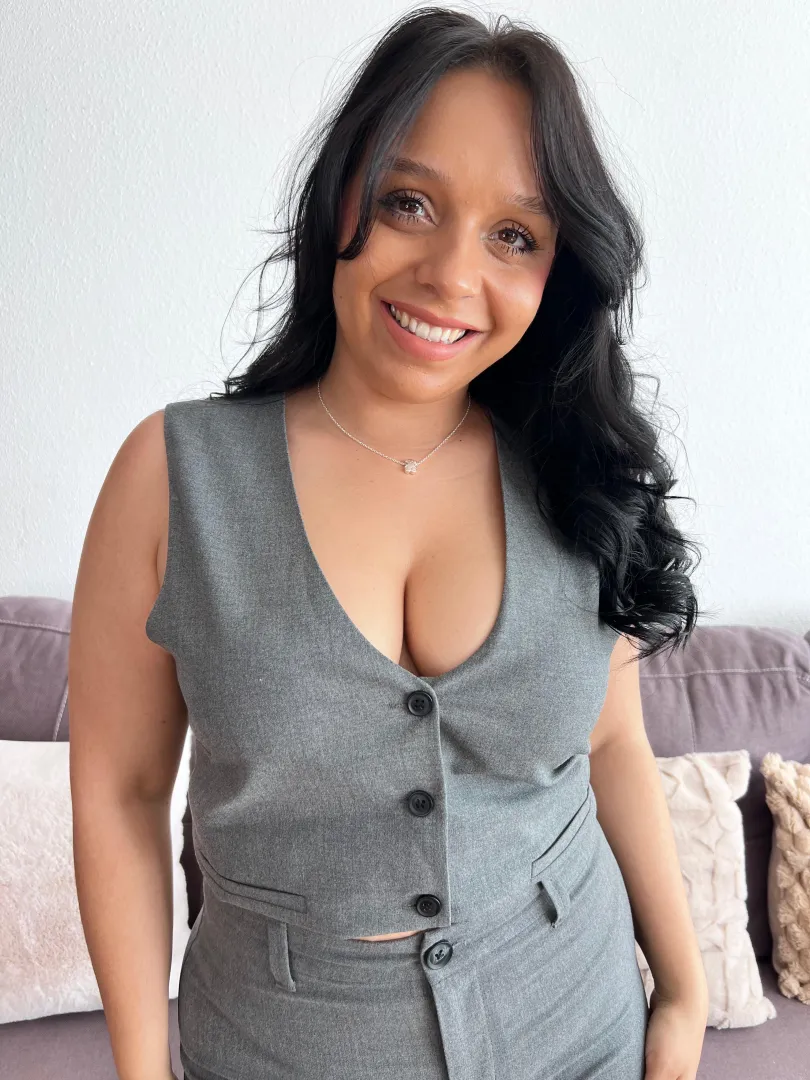 My beauty isn’t just eye candy—it’s a full-course meal, and you’re starving for a taste. posted by Galadriel69_