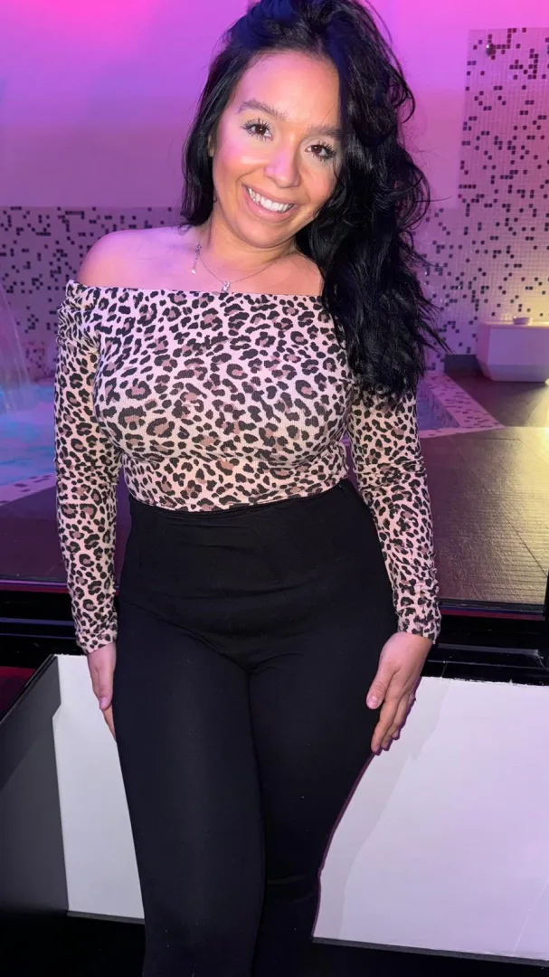 My beauty isn’t just eye candy—it’s a full-course meal, and you’re starving for a taste. posted by Galadriel69_