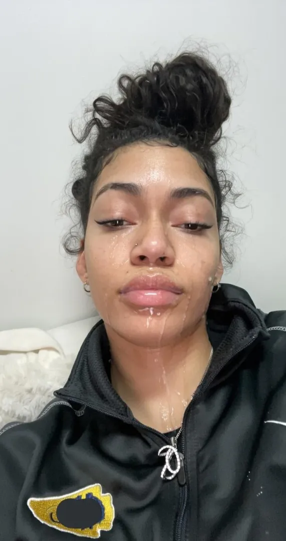 my bf helps pay for my college meanwhile me in my dorm room posted by Beginning_Fun_1988